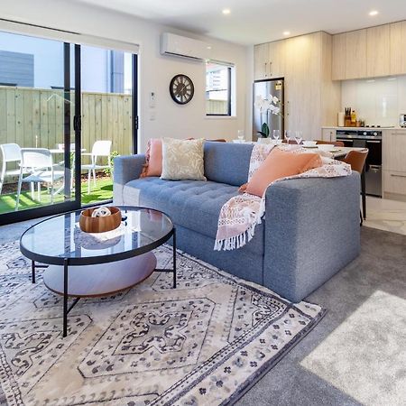 Beachside Bliss: 1 Bed 1 Bath Крайстчърч Екстериор снимка