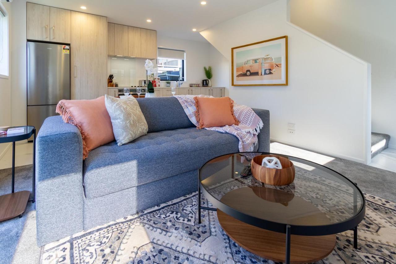 Beachside Bliss: 1 Bed 1 Bath Крайстчърч Екстериор снимка